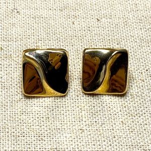 💛 10k Yellow Gold Square/Diamond Shape Wave Earrings